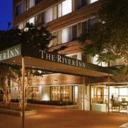 This all-suite Washington, D.C. hotel is just a 4-minute walk from Foggy Bottom Metro Station. The River Inn features an on-site restaurant, gym and spacious accommodations with a kitchenette.