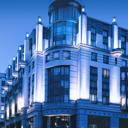 Radisson Blu is a luxurious hotel with a glass dome which is located a 5-minute walk from Grand Place, the Rue Neuve shopping area and Brussels Central Station.