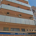 Set 350 metres from Sitges Beach, in the pretty town centre, Celimar Centre features free Wi-Fi in public areas and air-conditioned modern rooms.