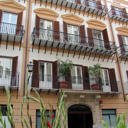 This elegant 18th century Baroque town house lies in the historic centre of Palermo. Its contemporary rooms offer flat-screen satellite TV, just 150 metres from Piazza Marina.