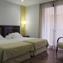 With the Picasso Museum and Málaga Cathedral within 5 minutes walk, Don Curro provides an ideal base to visit Malaga.