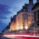 On the historic Royal Mile, Radisson BLU Hotel Edinburgh features a modern fitness centre, stylish bar and luxury bedrooms with free Wi-Fi.