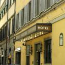 Just 200 metres away from Firenze Santa Maria Novella Station, the City is a  family-run hotel set in a historic building.